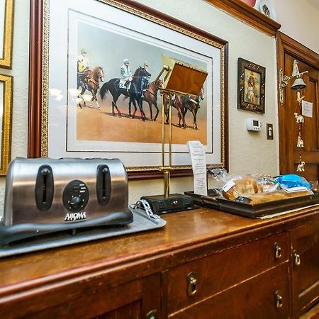 Elliott House Bed & Breakfast Торонто Екстер'єр фото