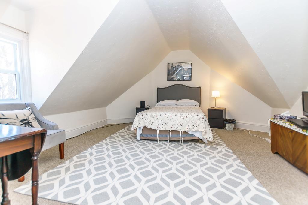 Elliott House Bed & Breakfast Торонто Екстер'єр фото